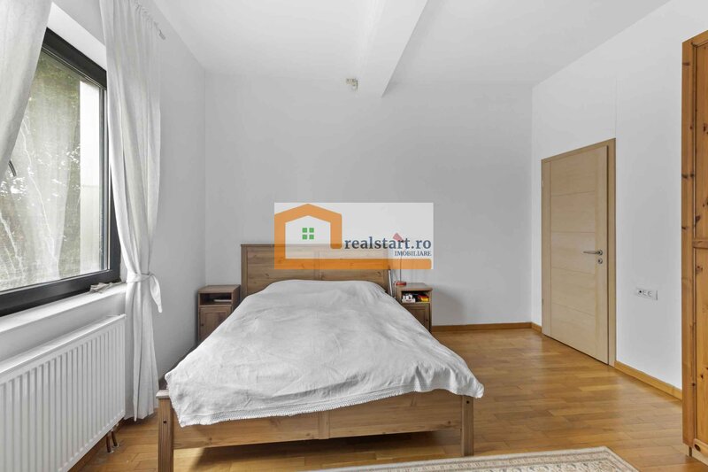 Cornu, vedere catre Breaza si padure, vila D+P+M, 3300mp teren, 4 loc parcare